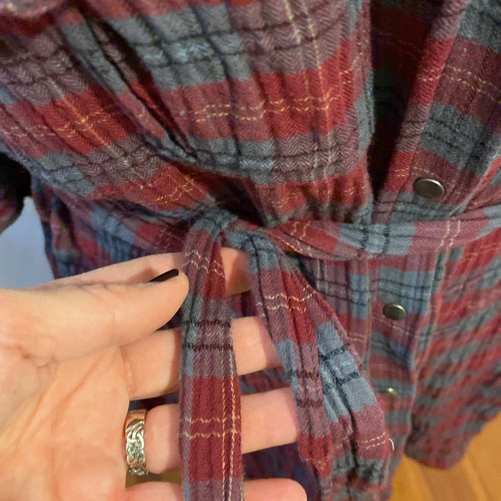 Kut From The Kloth red and gray plaid snap front shirt dress size L - Picture 6 of 12